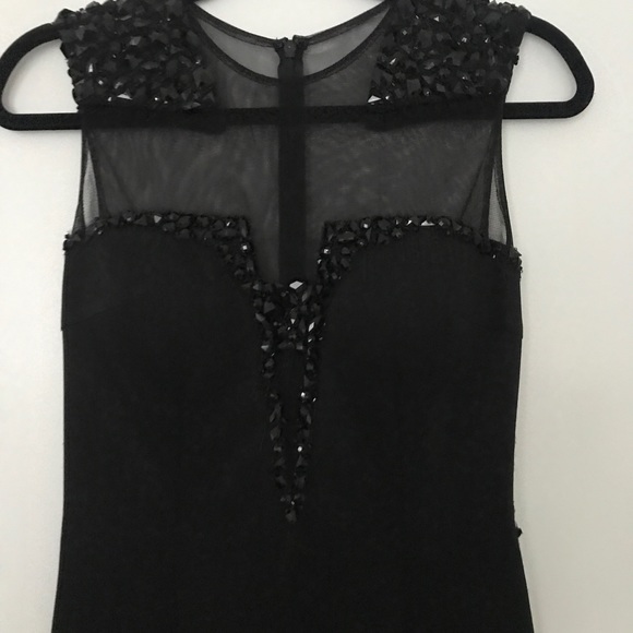 Black lace gown with gems - Picture 3 of 7